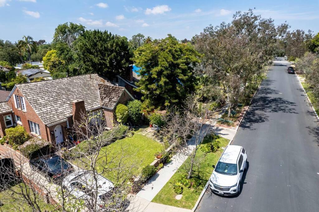 100-Year-Old Cozy Brick Cottage Long Beach Exteriér fotografie